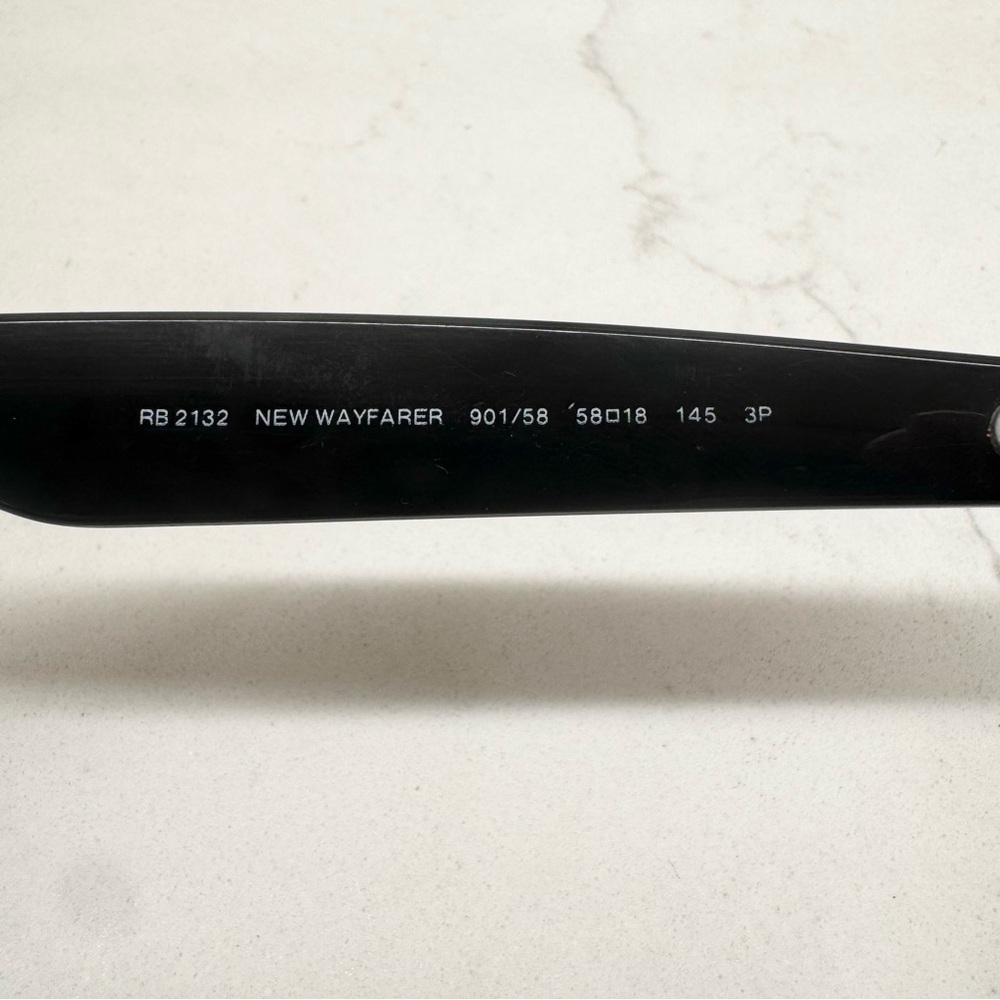 Ray-Ban Black New Wayfarer Polarized Sunglasses - Picture 3 of 6
